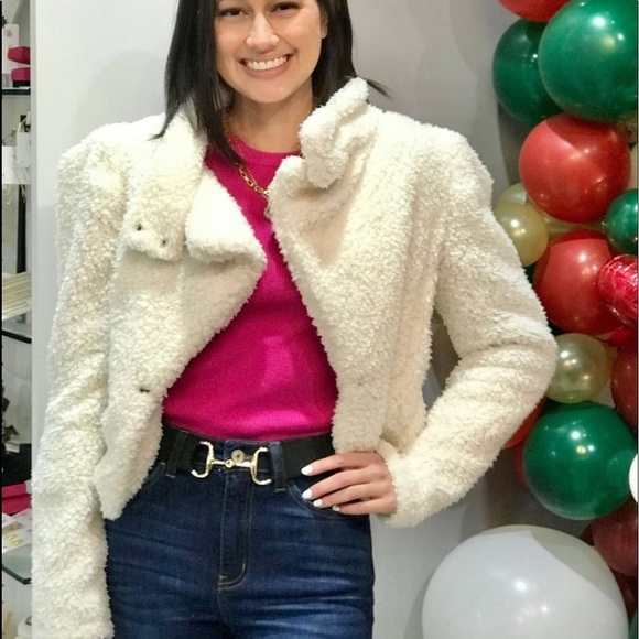 NWT- Puff Shoulder Teddy Coat - Picture 2 of 4